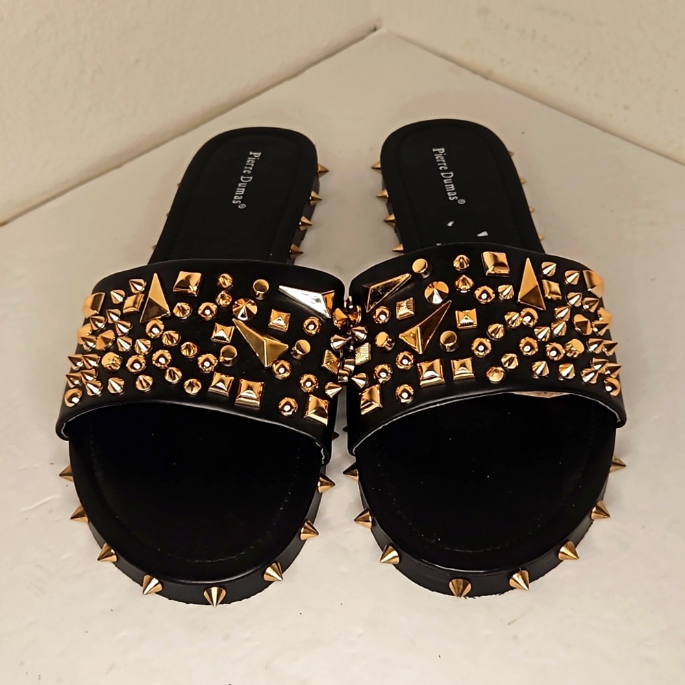 Chíc Pierre Dumas Studded Slide Sandals